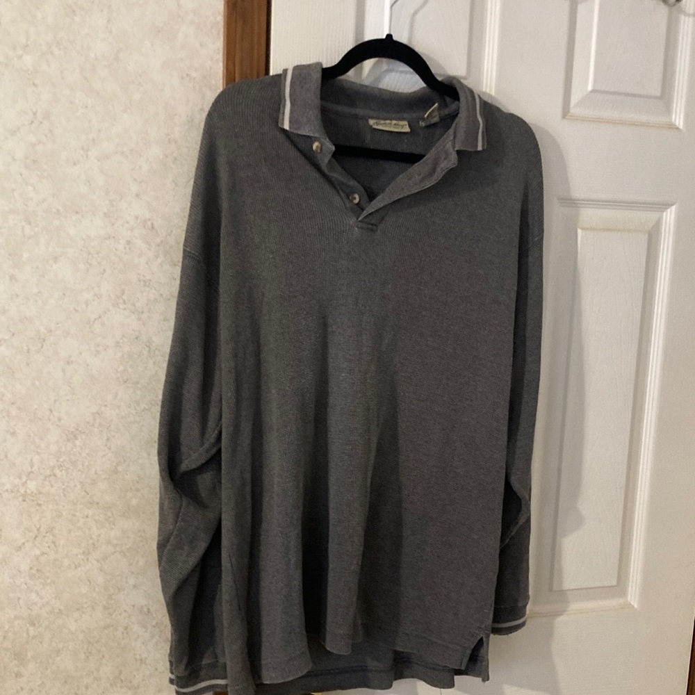 Gray Men's thick Sweatshirt very warm size large.